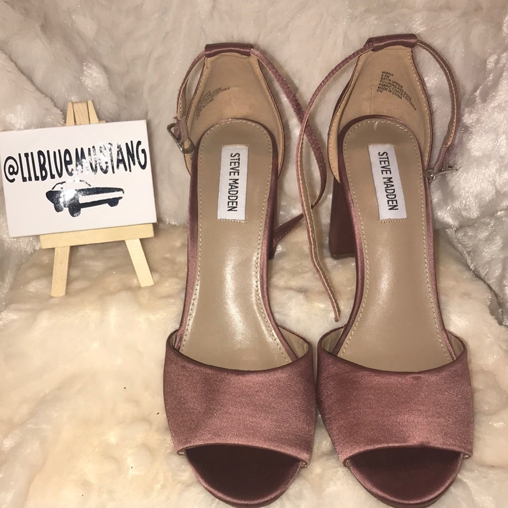 STEVE MADDEN Chunky heel